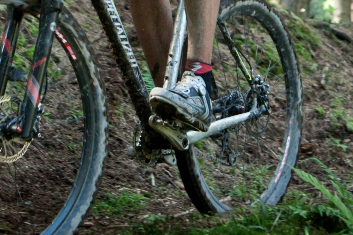 Ja som si rovnako prešiel dobou predlžovania – na obrázku sú 180 mm kľuky Shimano XT v roku 2011.