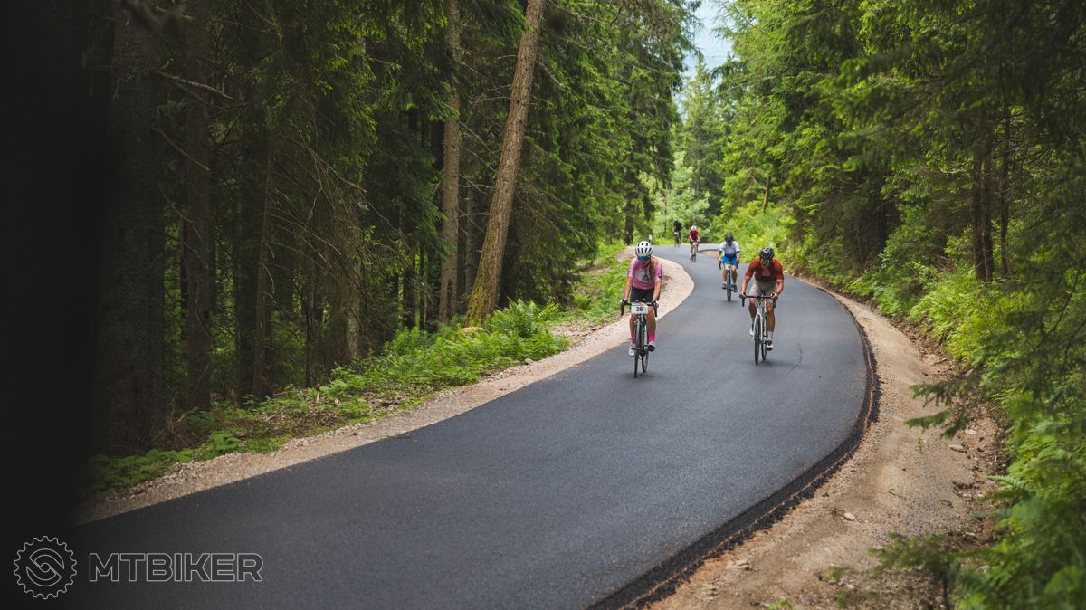 Po novom koberci bola radosť stúpať nový asfalt na Kráľovu hoľu, Kráľovská časovka 2025, MTBIKER, OZ MTEVENT, časovka do vrchu