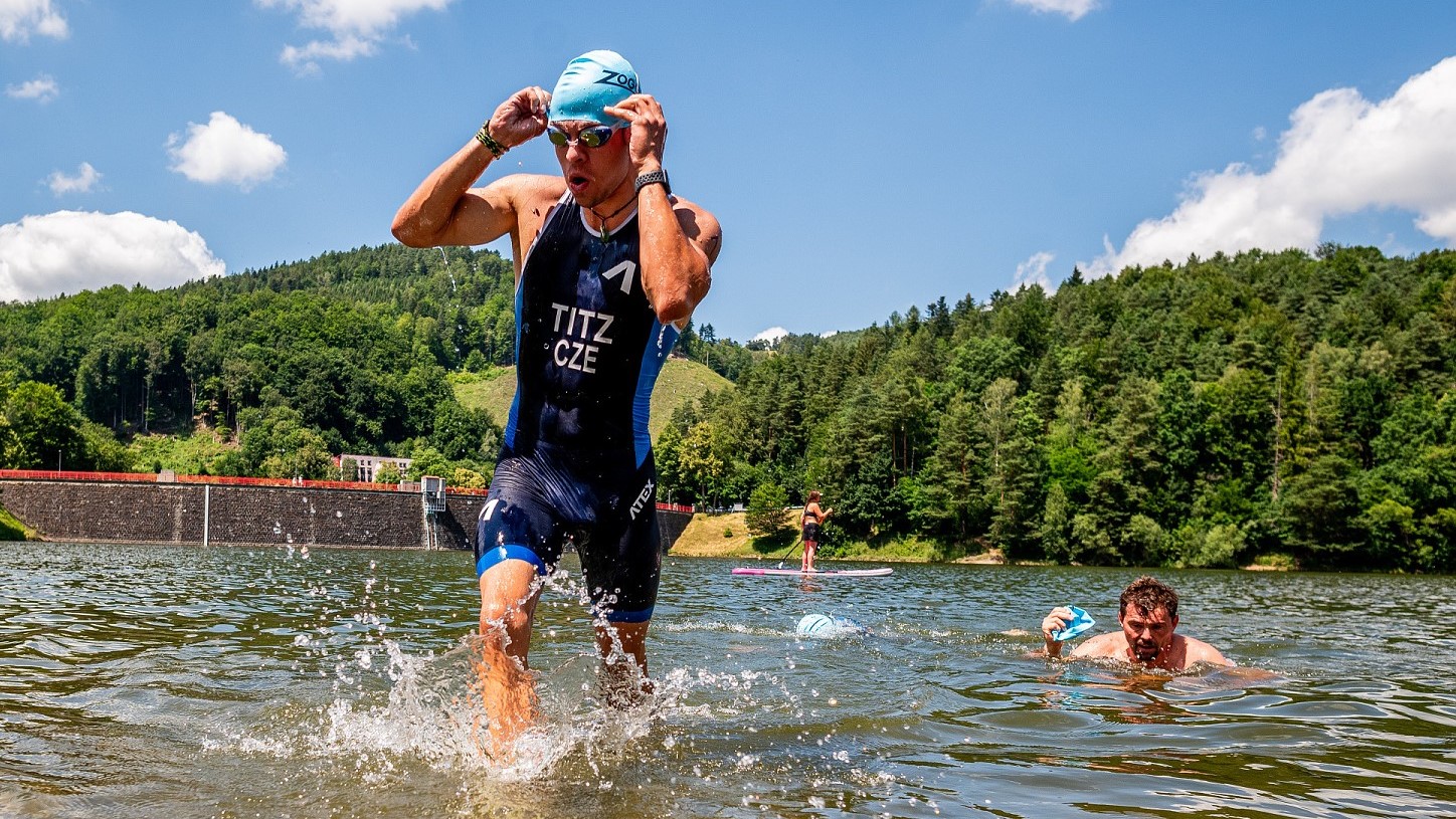 Triatlon Valachy man 2025, plavání