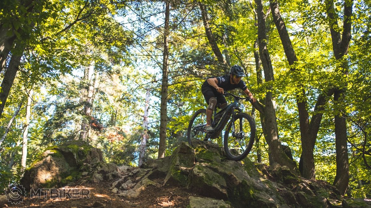 downhill, downhill rider