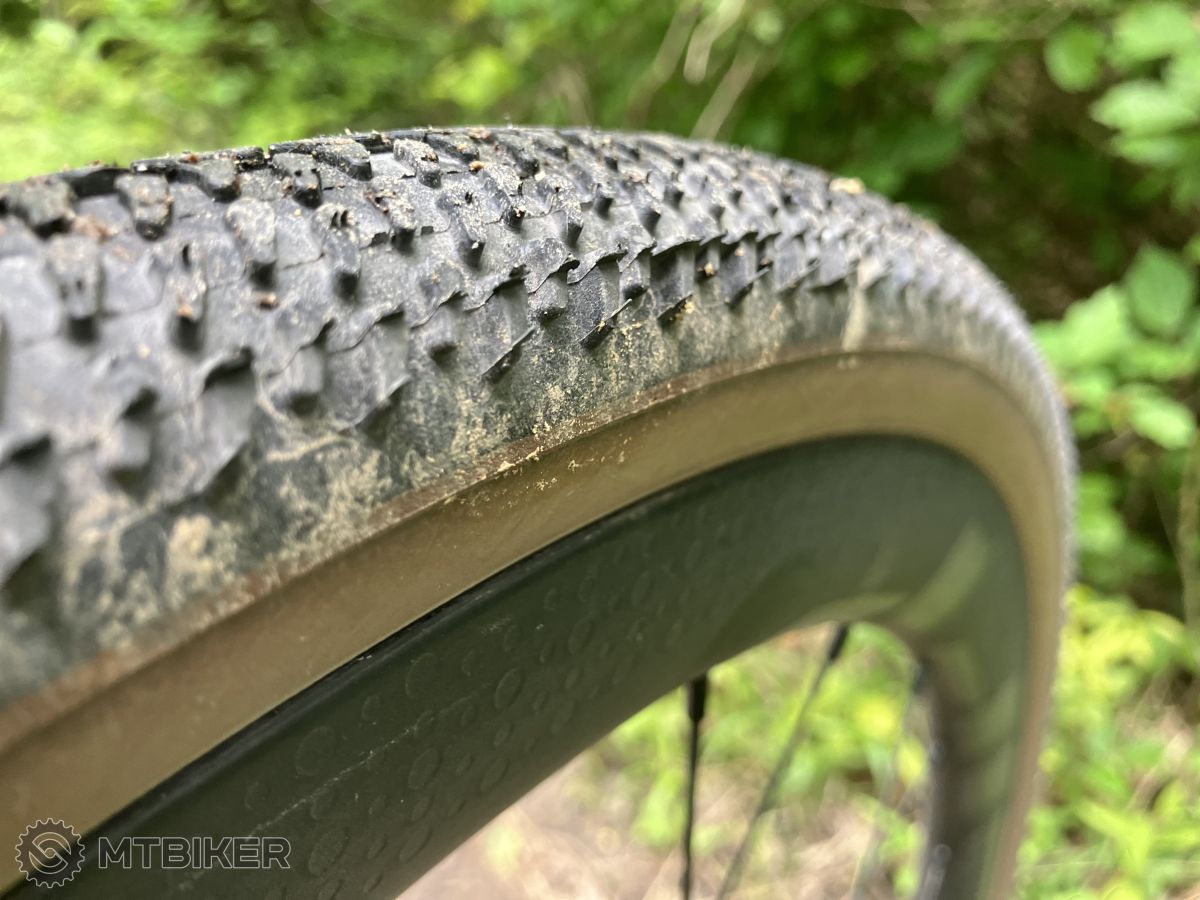 Schwalbe G-One R 700x40C