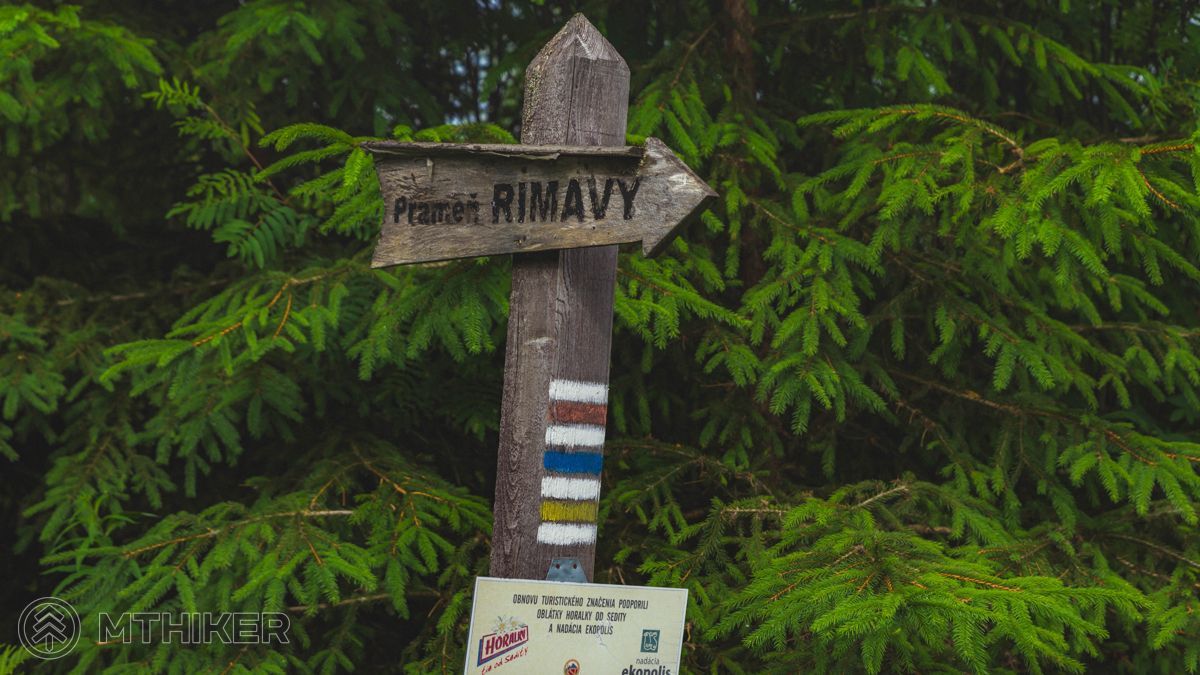 Niekedy sa stane, že kráčaš po viacerých turistických značkách turistická trasa, turistický chodník, značkovaný turistický chodník, turistická značka
