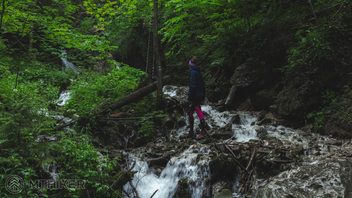 Slovenský raj je vždy zárukou poriadneho testovania nepremokavosti tvojej obuvi čistenie turistickej obuvi, starostlivosť o turistickú obuv, impregnácia, grangers