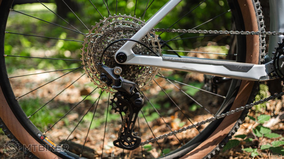 Rock Machine Blizz CR70, komponenty, test