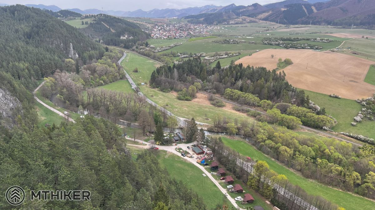 Pohľad z Nolloviek lezenie, Slnečné skaly, Rajecká dolina