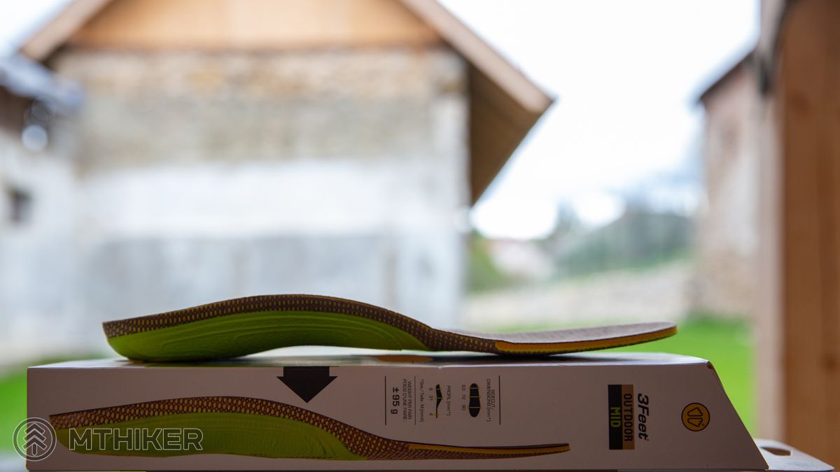 Klenba na vložke Outdoor veľkosti MID Bočná fotografia vložky s vyvýšenou klenbou