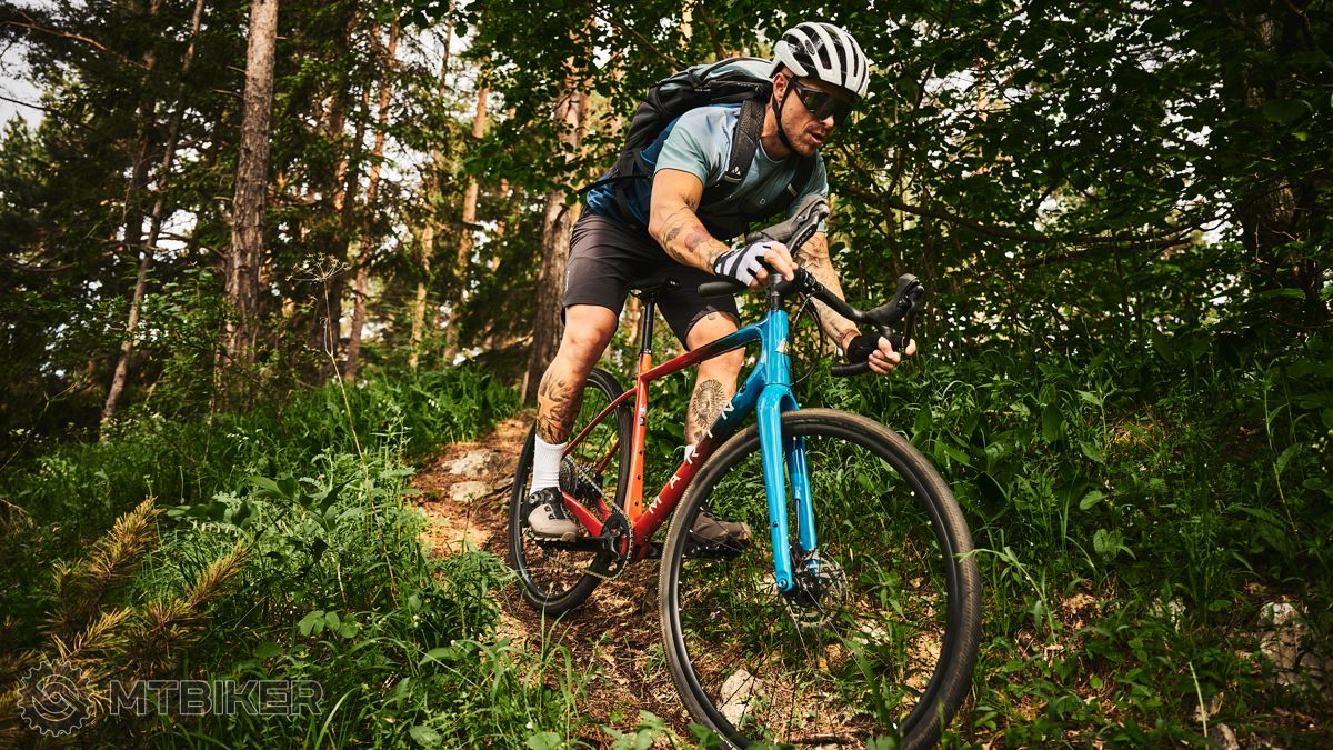 Gravel bicykel