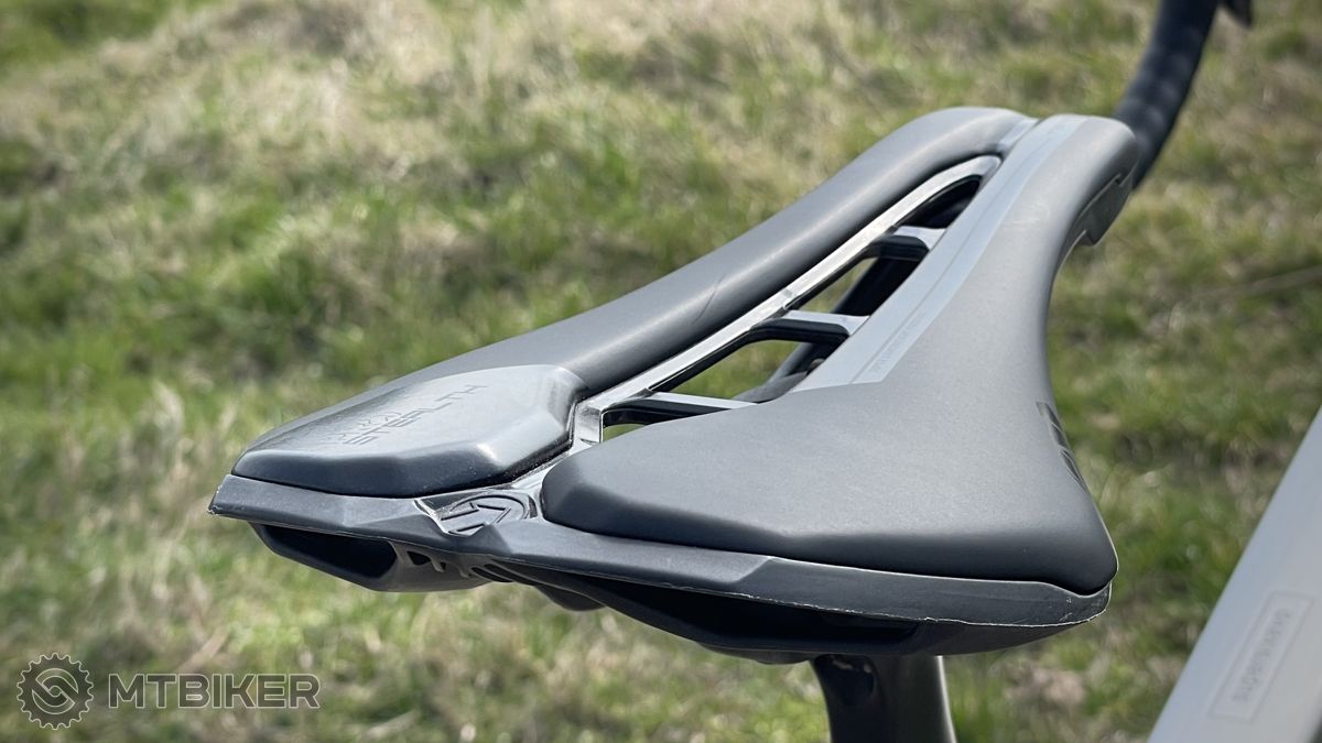 PRO Stealth Team, 142 mm, test sedla, pohodlné kvalitné sedlo