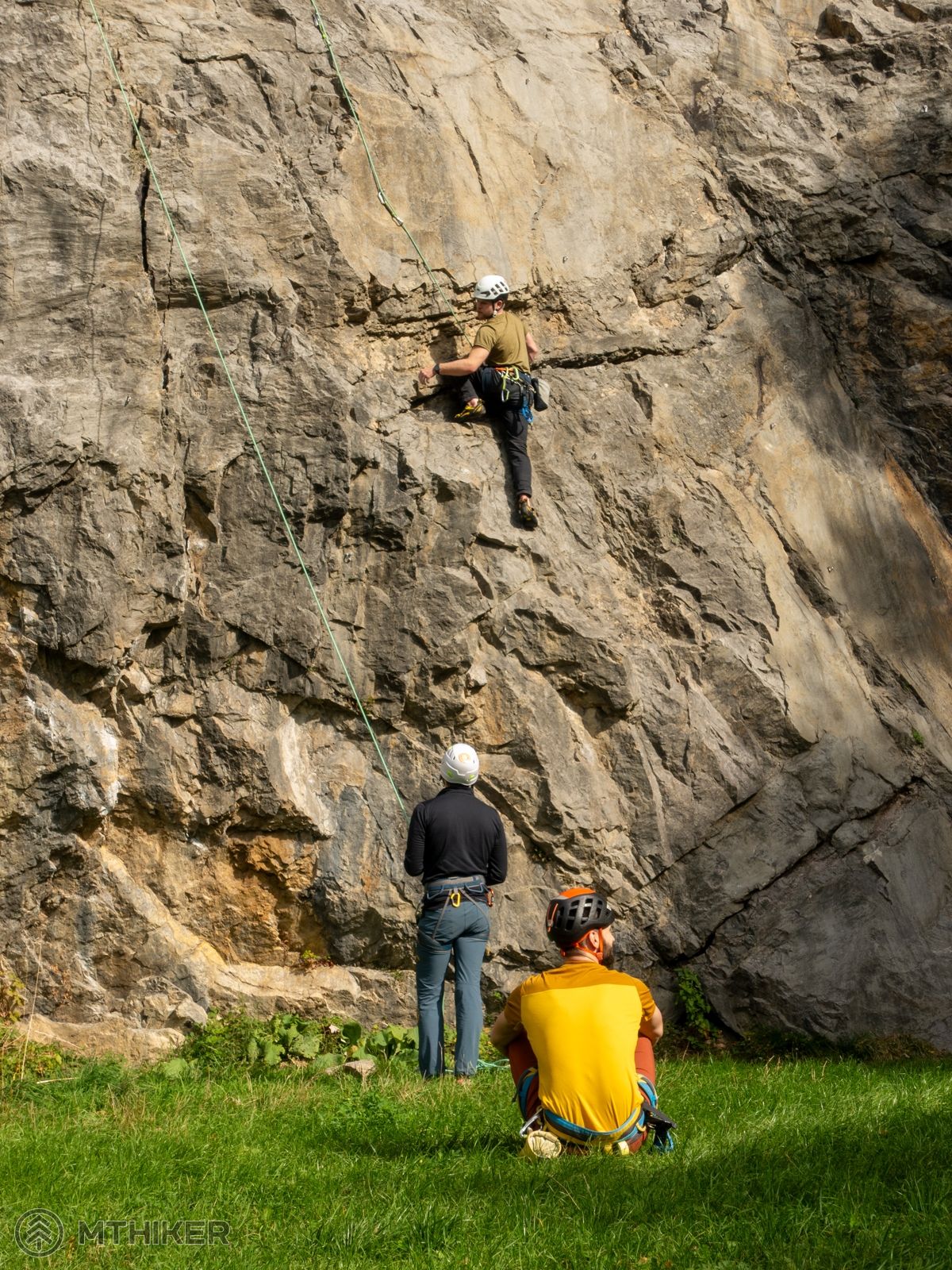 Nemci na top rope skúšajú preliezť cestu Sprengmeister za 7+