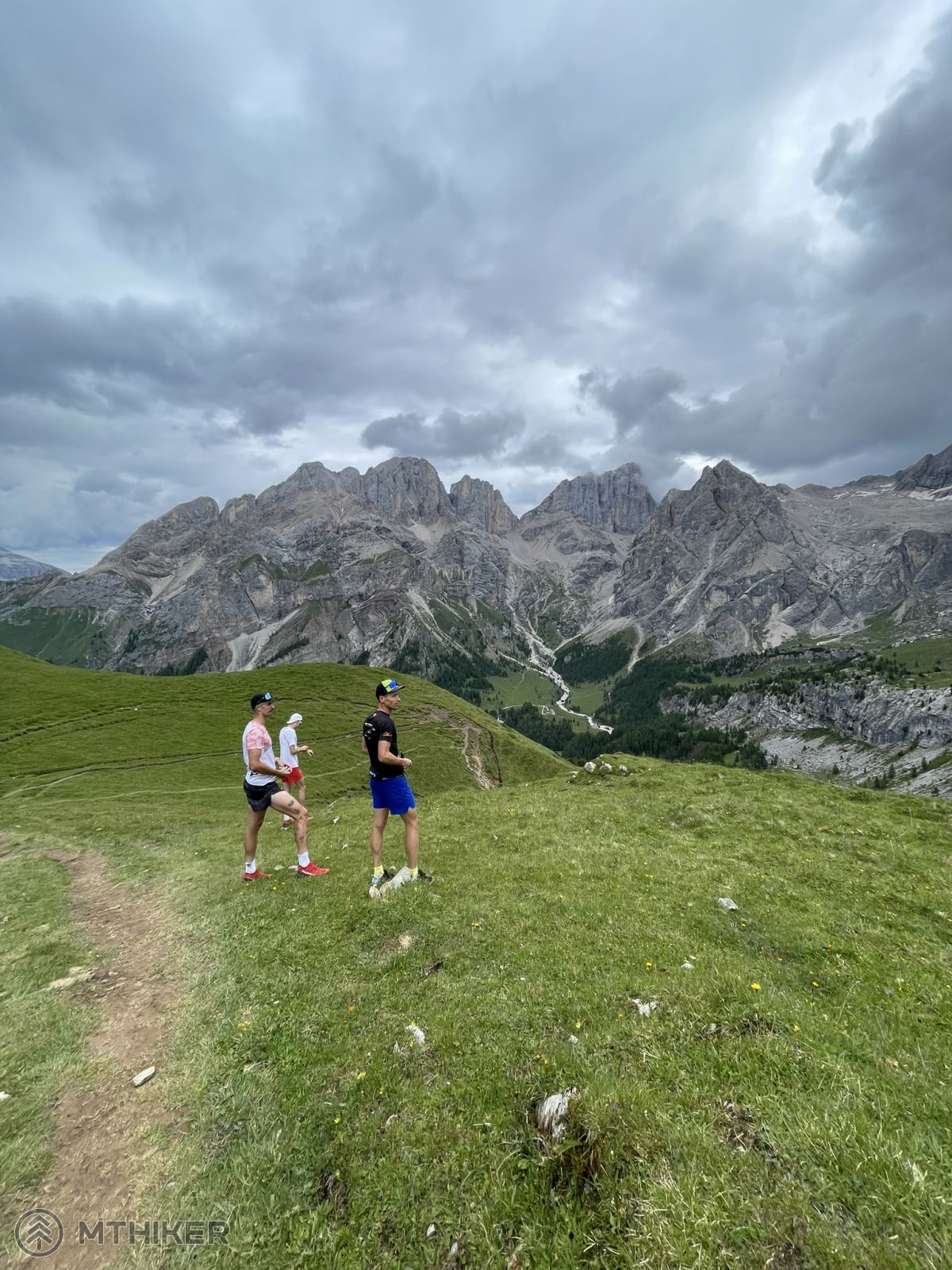 Lúky na vrchole passo San Nicolo Lúky na vrchole passo San Nicolo