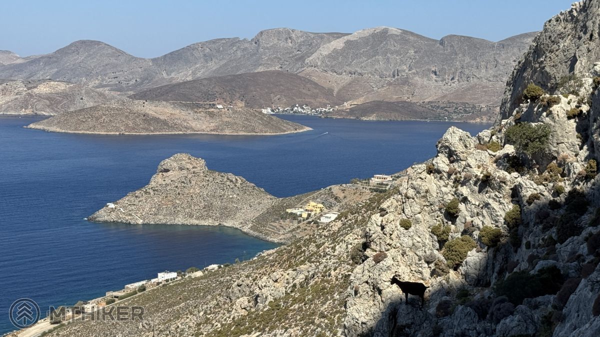 Z opačnej strany malého výbežku ostrova sa nachádza sektor Kasteli lezenie Grécko, športové lezenie, Kalymnos, Poets, Masouri