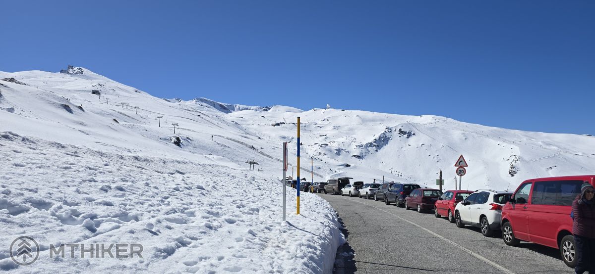 Toto parkovanie nás vyšlo draho Pradollano, Sierra Nevada, Pico del Veleta, turistika, zima, sneh