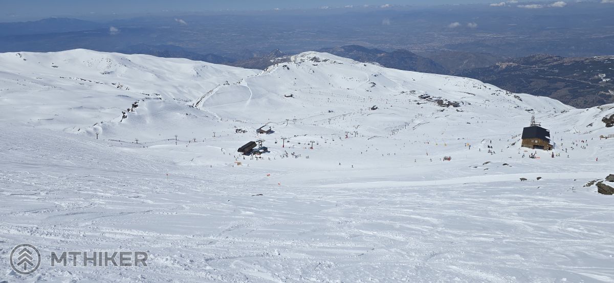 Veľkosť strediska ma fascinuje Pradollano, Sierra Nevada, Pico del Veleta, turistika, zima, sneh