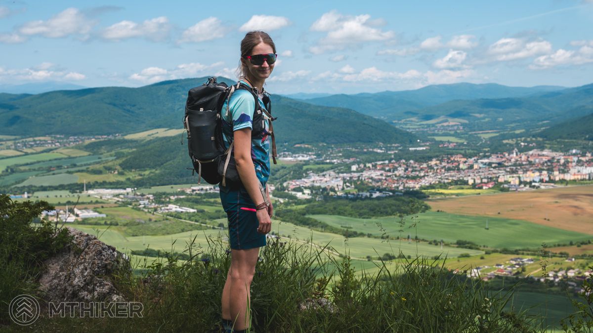 Na Dievčenskej skale Slovenský kras, Silická planina, Brzotínska skala, Dievčenská skala