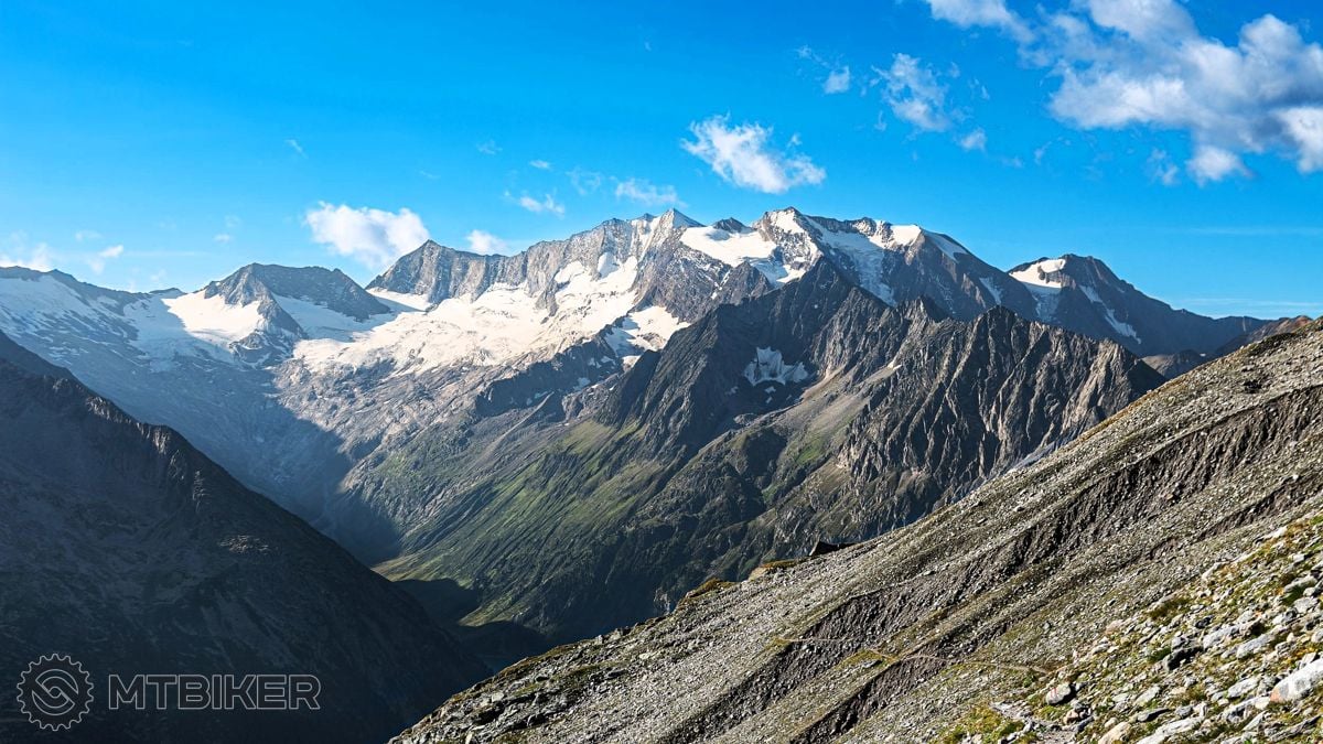 Pohled na masiv Hoher Weißzint, Hochfeiler, Griesferner, Hochfernerspitze z úbočí Hoher Riffler Sport, Outdoor, Tip Na Vylet, Priroda, Turistika, Alpy, VHT, Hoher Weißzint, Hochfeiler, Griesferner, Hochfernerspitze