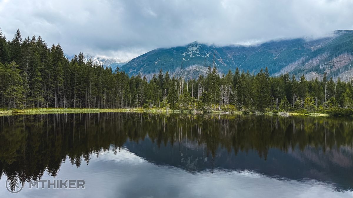 Pleso Smreczynski staw v závere doliny Pleso Smreczynski